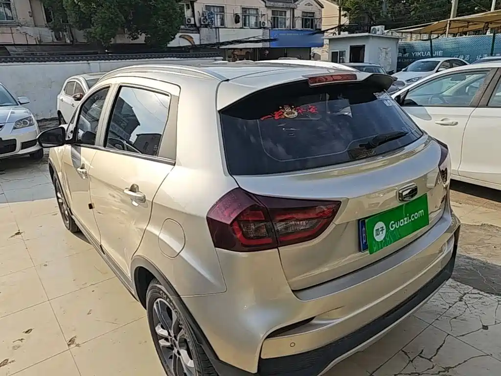 Geely Vision X3 — миниатюра 5