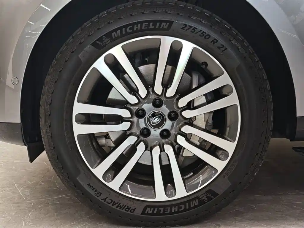 Land Rover Range Rover — миниатюра 4