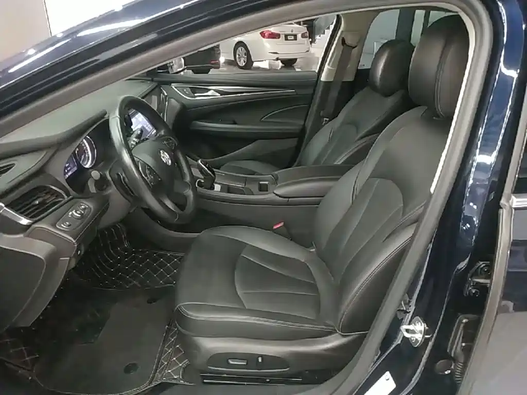 Buick LaCrosse — миниатюра 15