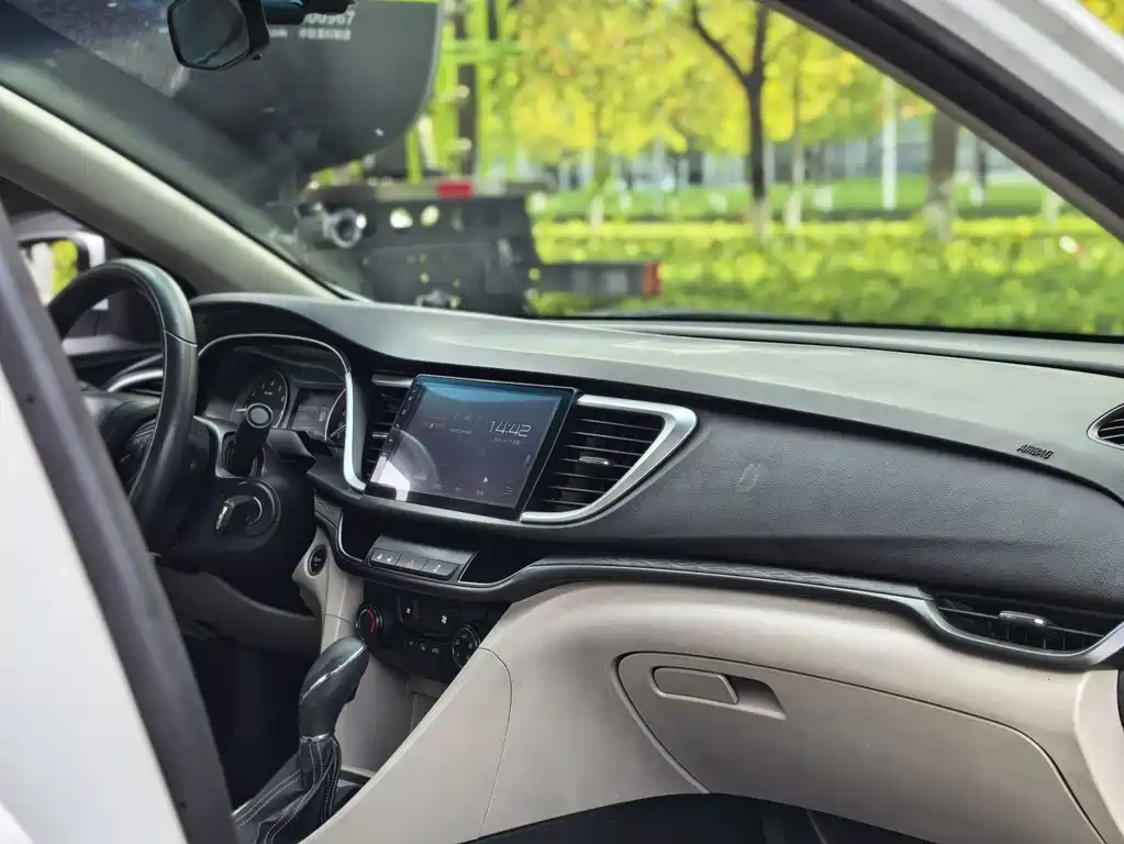Buick Excelle — миниатюра 21