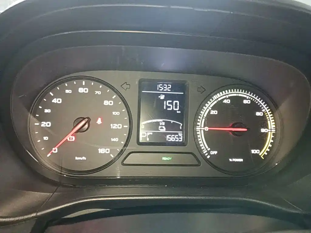 Roewe Clever — миниатюра 12