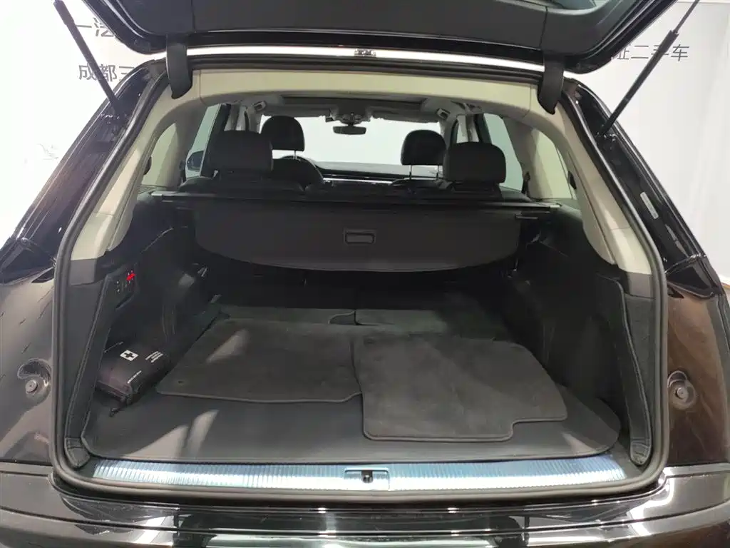 Audi Q7 2023 45 TFSI quattro S line Sport