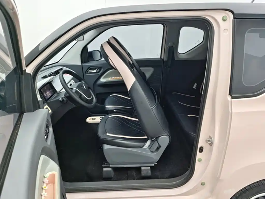 Wuling MINIEV — миниатюра 9