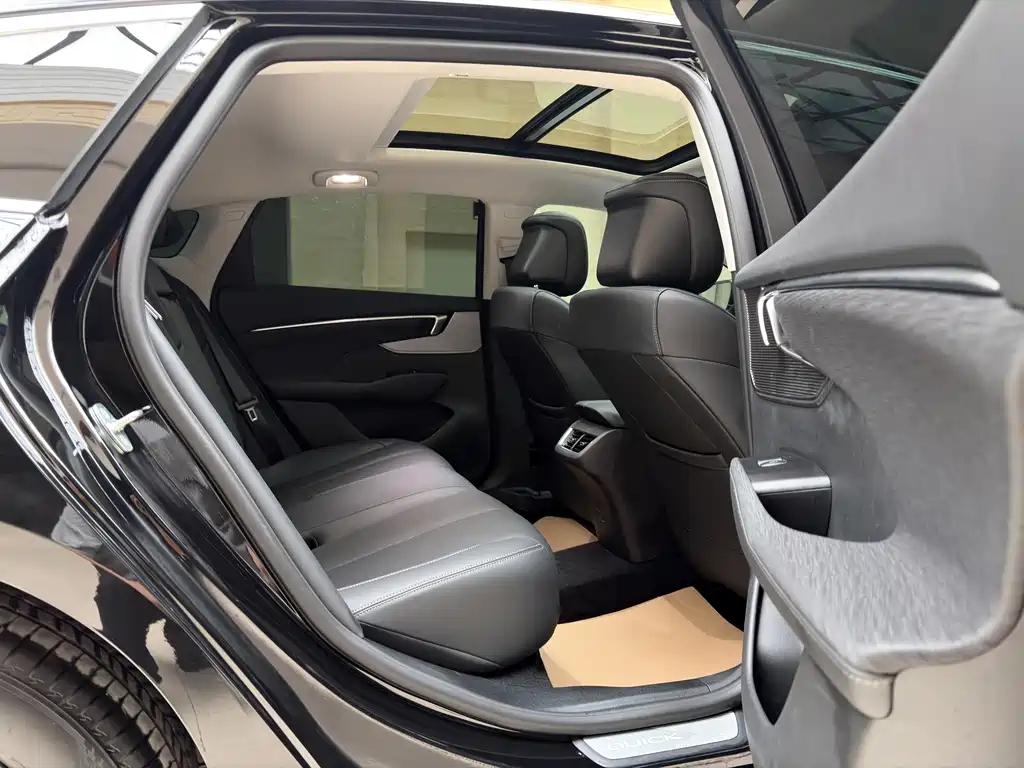 Buick LaCrosse — миниатюра 12