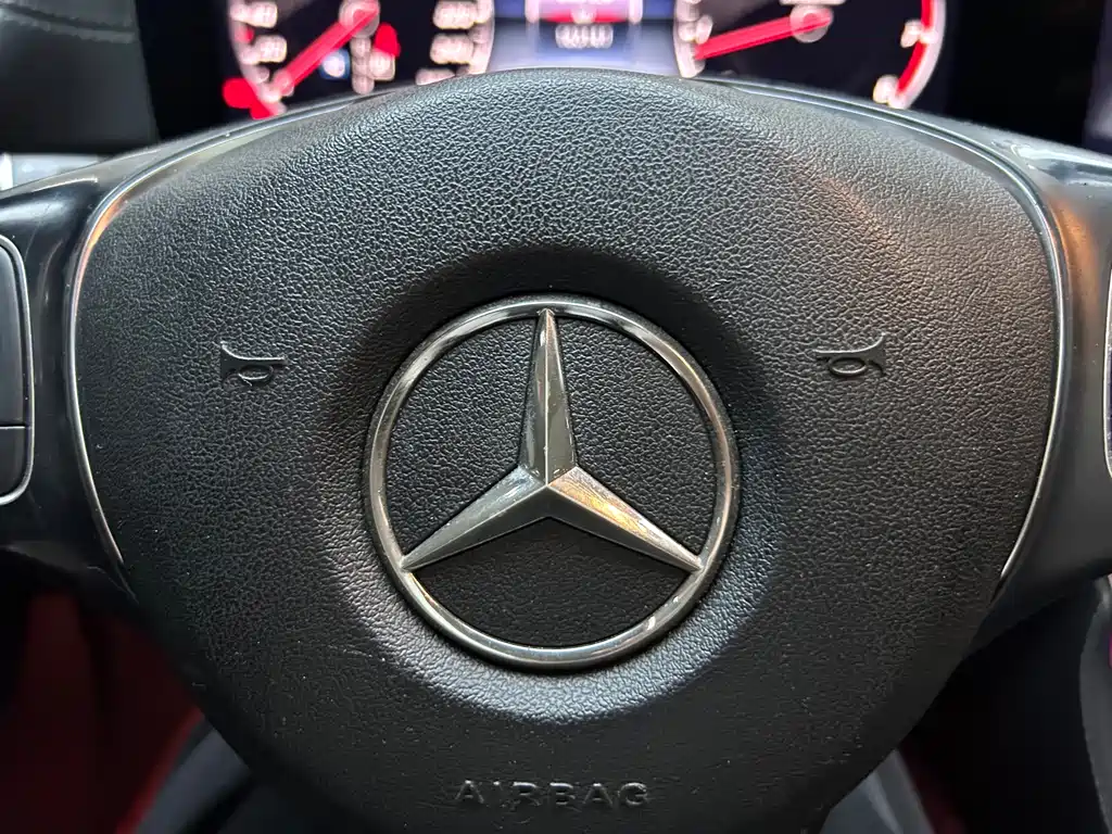 Mercedes-Benz E-Class — миниатюра 26