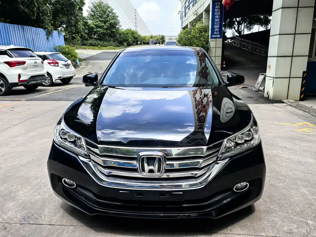 Honda Accord — миниатюра 2