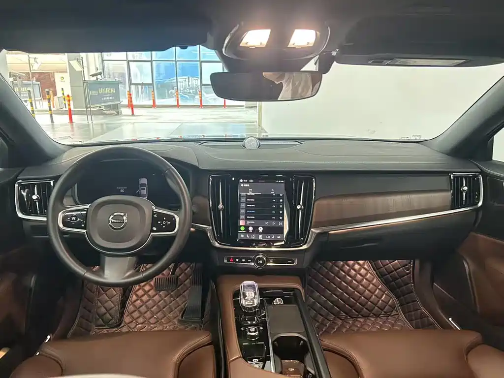 Volvo S90 — миниатюра 4