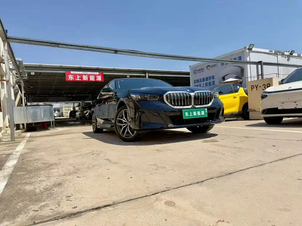 BMW i5 2025 eDrive 40L M Sport