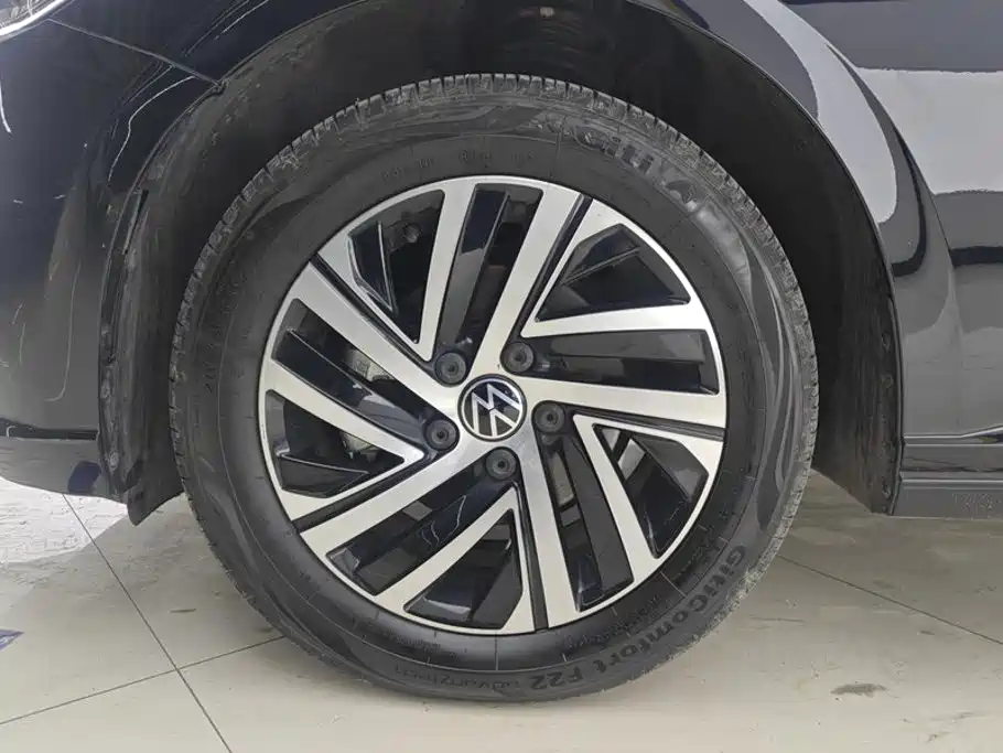 Volkswagen Lavida — миниатюра 6