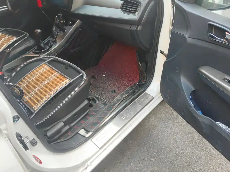 Haima Haima M3 — миниатюра 8