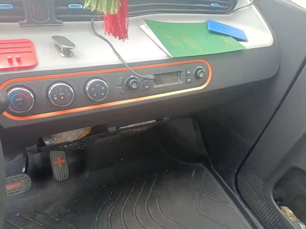 Wuling MINIEV — миниатюра 14