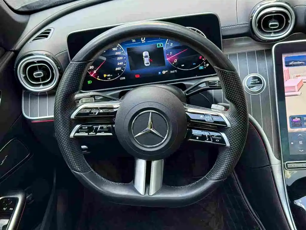 Mercedes-Benz C-Class — миниатюра 6