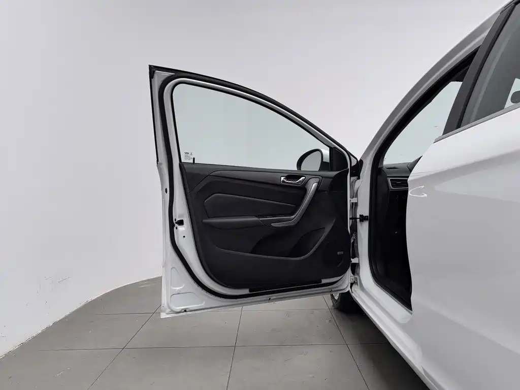 Chery Arrizo 5 — миниатюра 8