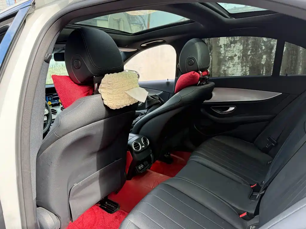 Mercedes-Benz E-Class (Import) — миниатюра 11