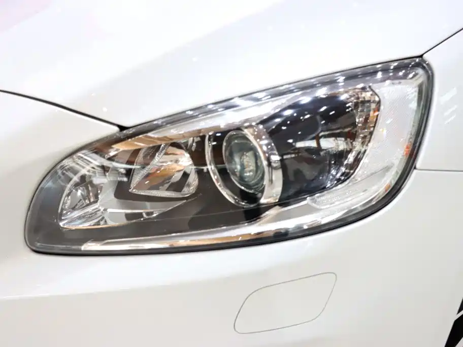 Volvo S60 — миниатюра 7