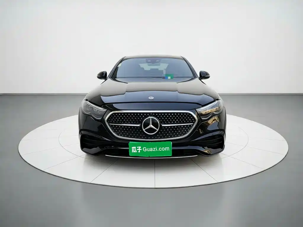 Mercedes-Benz E-Class — миниатюра 2