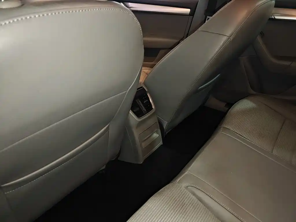Skoda Octavia — миниатюра 12