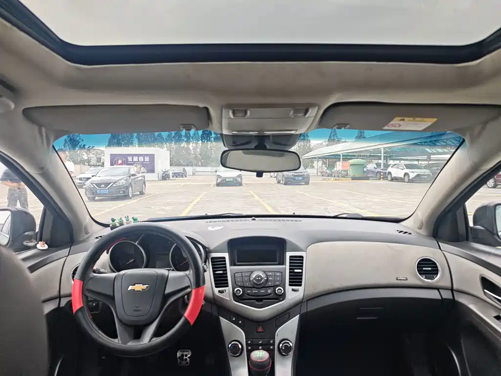 Chevrolet Cruze — миниатюра 10
