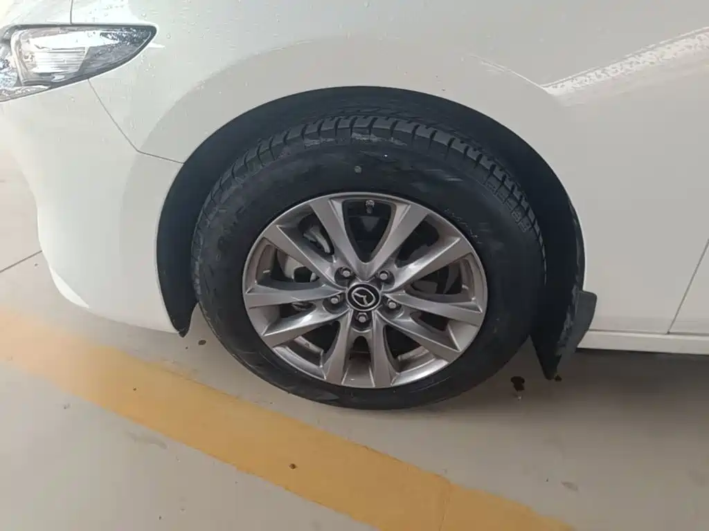 Mazda 3 Axela — миниатюра 23