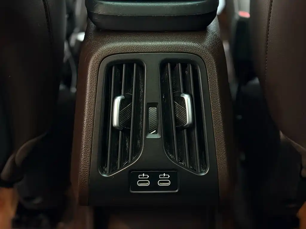 BMW X1 — миниатюра 14