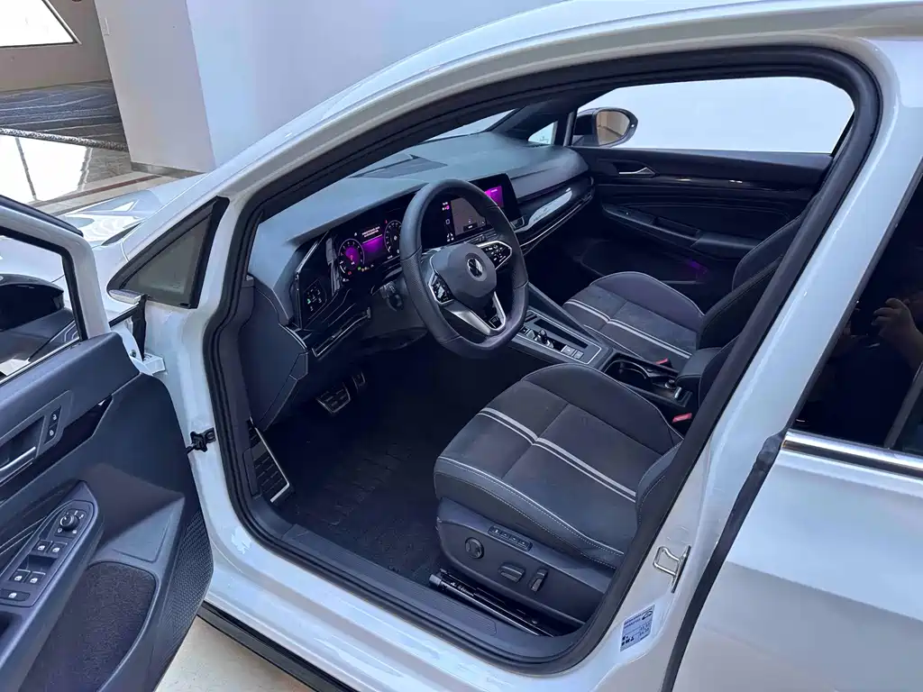 Volkswagen Golf — миниатюра 9