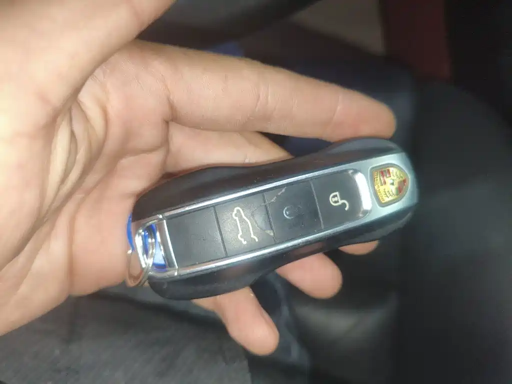 Porsche Cayenne — миниатюра 14