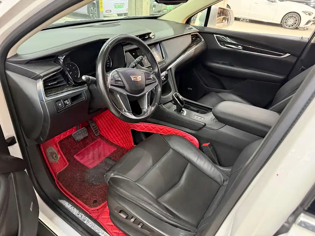 Cadillac XT5 — миниатюра 4