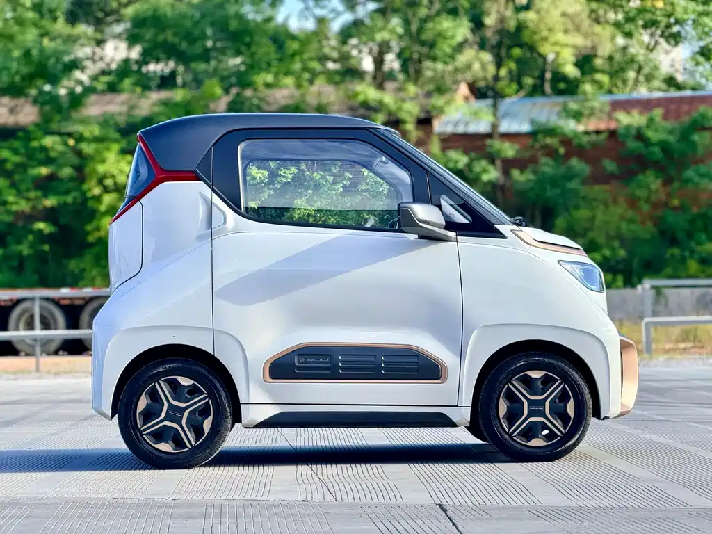 Baojun E200 — миниатюра 8