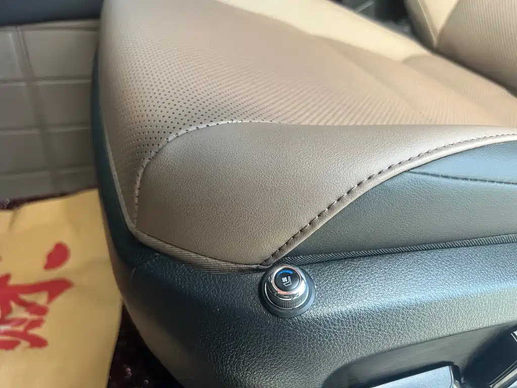 Lexus ES — миниатюра 6