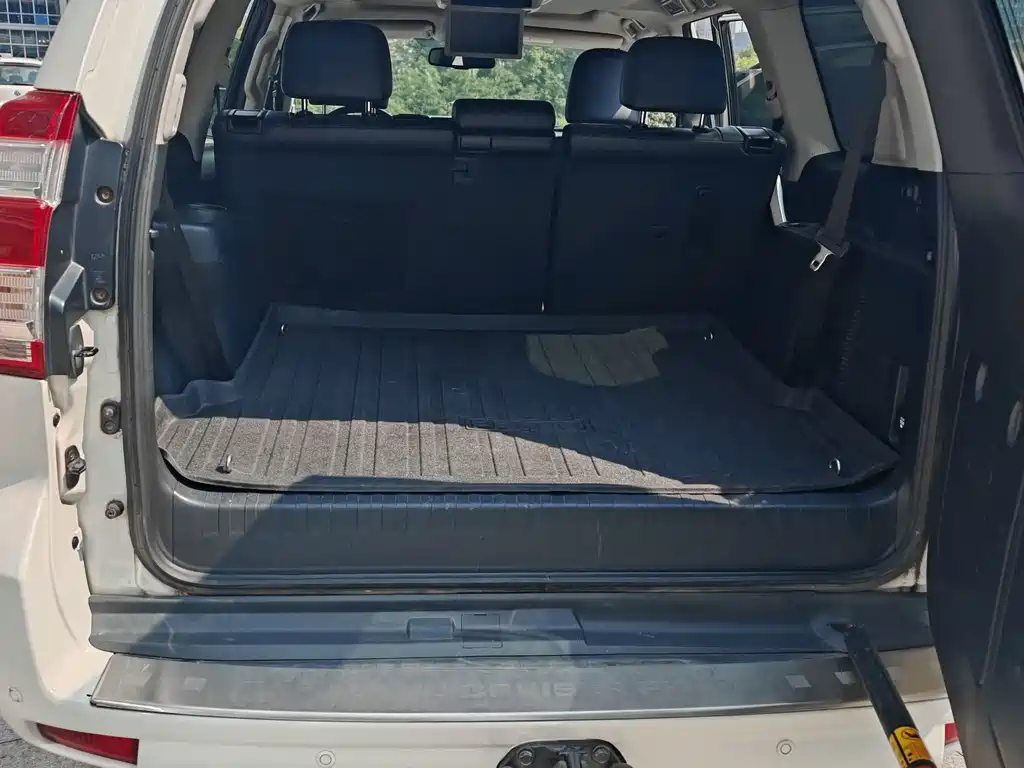 Toyota Prado — миниатюра 12