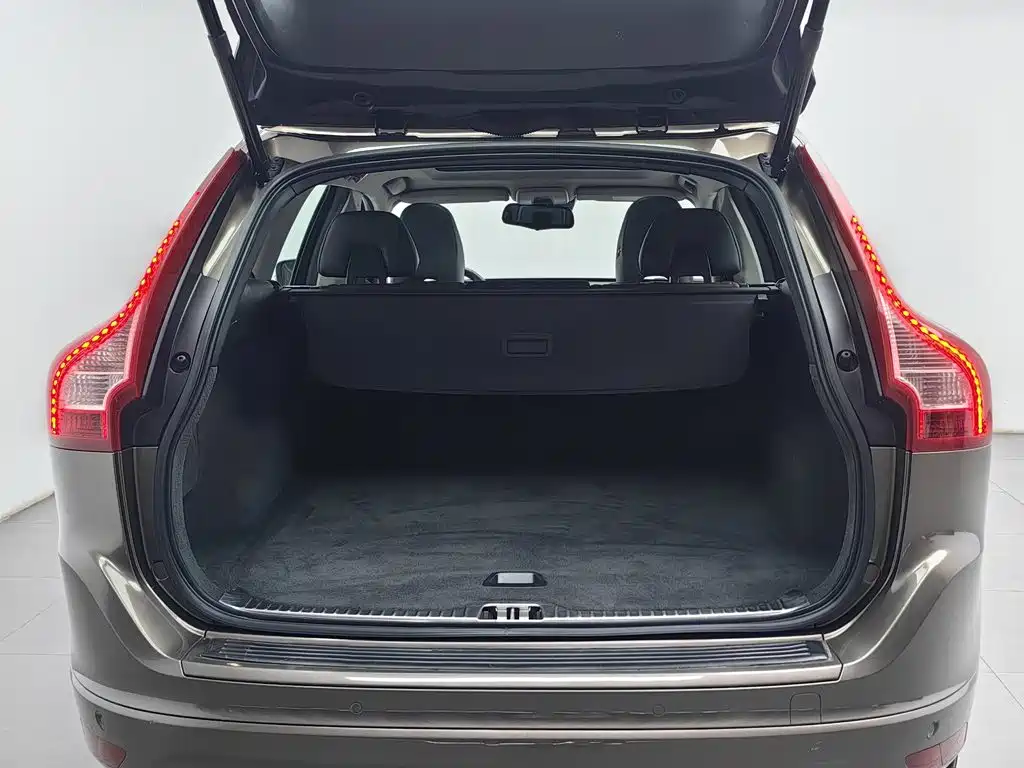 Volvo XC60 — миниатюра 16