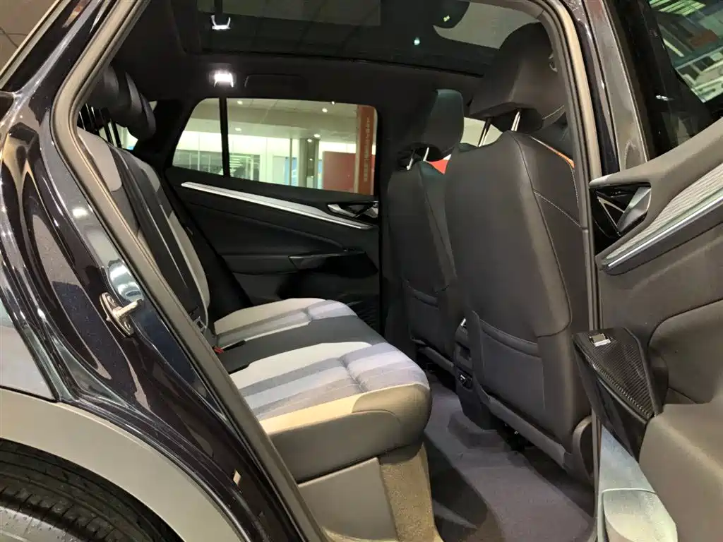 VOLKSWAGEN ID.4 CROZZ