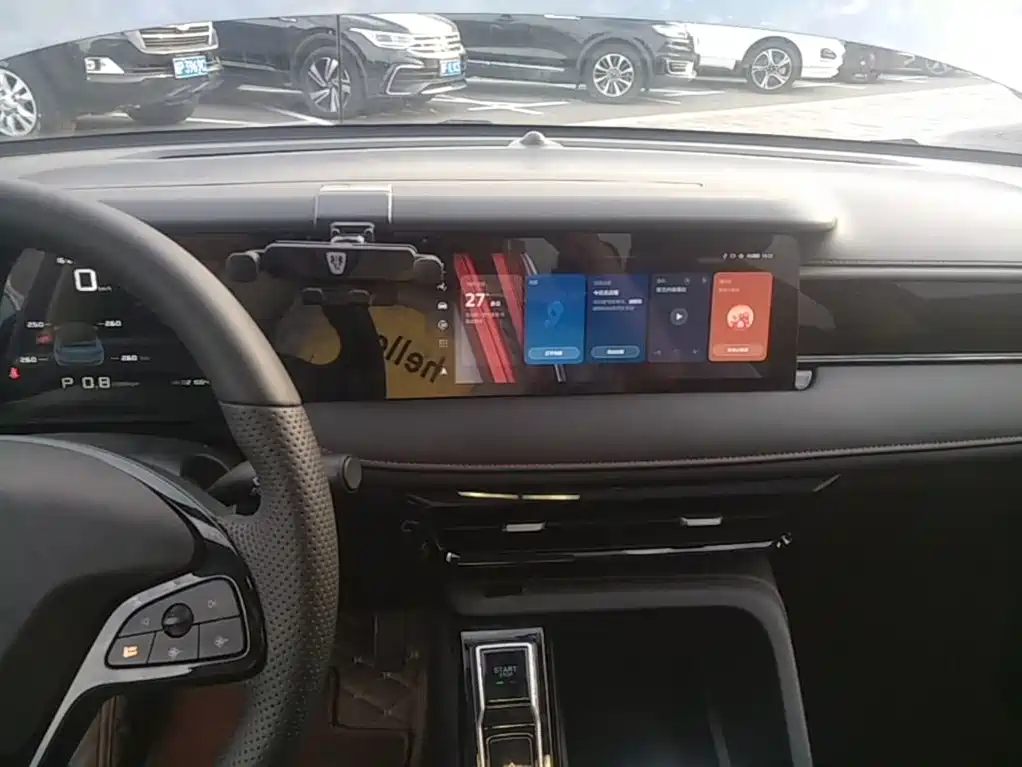 Roewe i5 — миниатюра 13