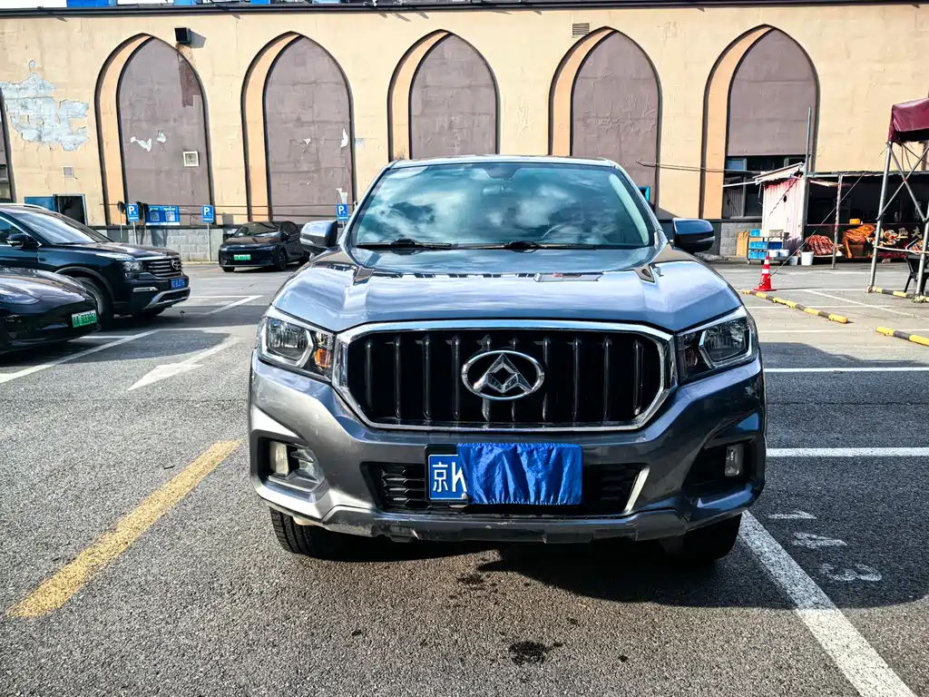 上汽大通MAXUS T60 2019款 2.0T汽油自动两驱高底盘精英型标厢国VI