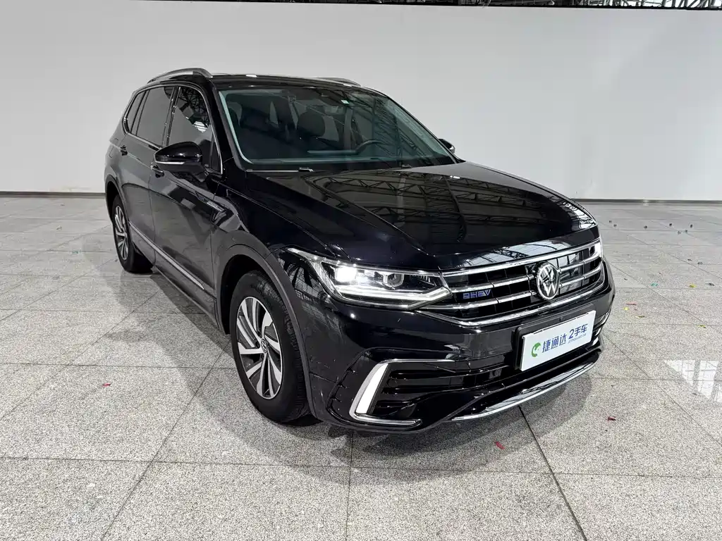 Volkswagen Tiguan L PHEV — миниатюра 16