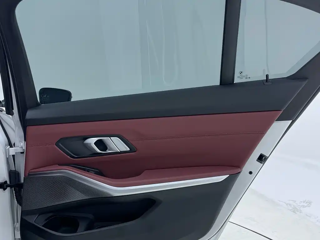 BMW 3 Series — миниатюра 26