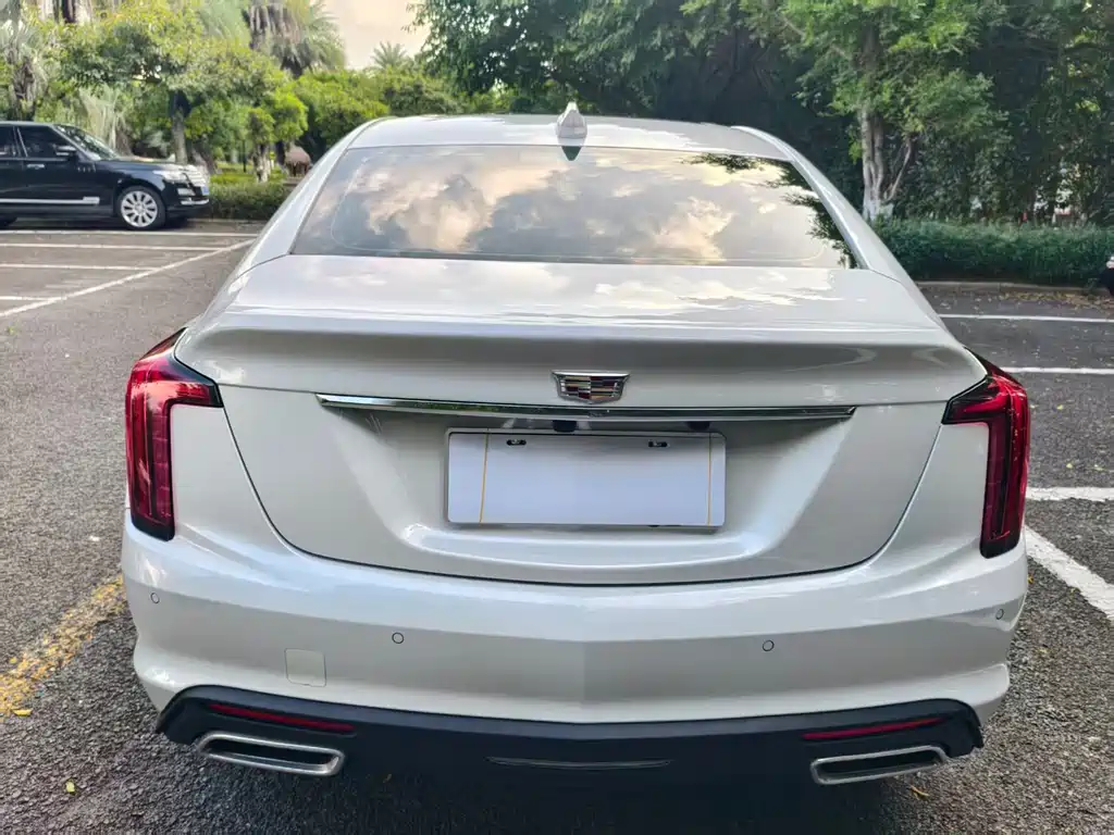 Cadillac CT5 — миниатюра 8