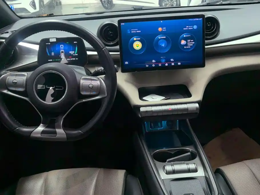 BYD Dolphin — миниатюра 12