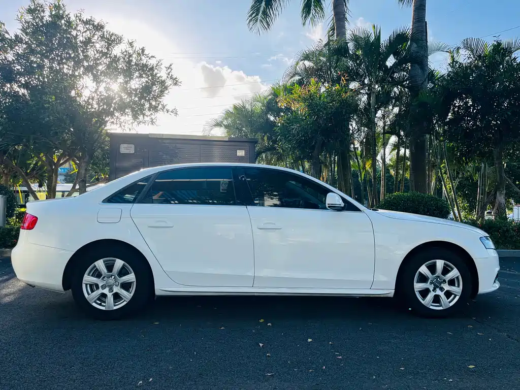 Audi A4L — миниатюра 7