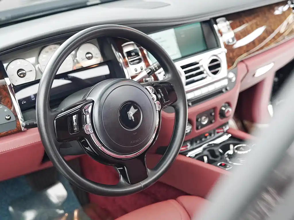 Rolls-Royce Ghost — миниатюра 15