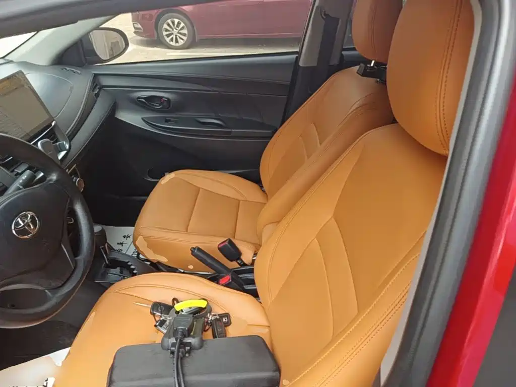 Toyota Yaris L — миниатюра 15
