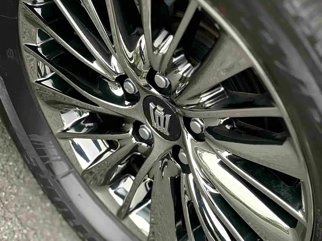 Toyota Vellfire — миниатюра 8