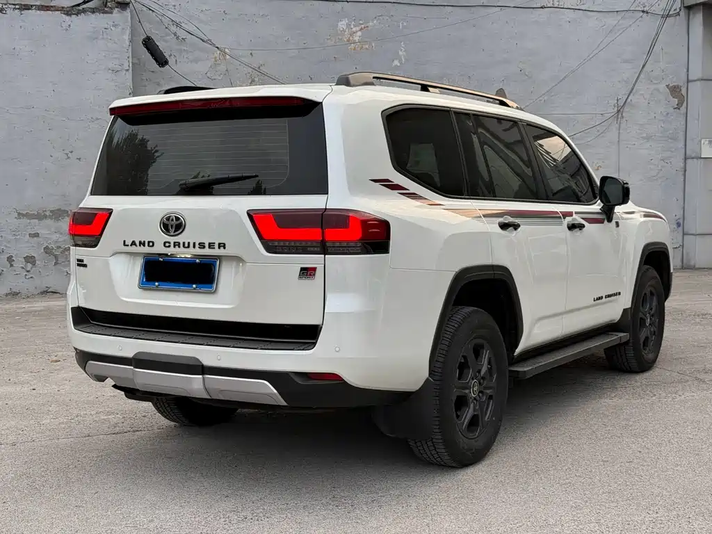 Toyota Land Cruiser — миниатюра 3