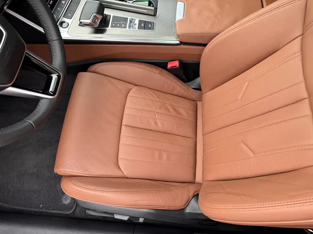 Audi A6L — миниатюра 9