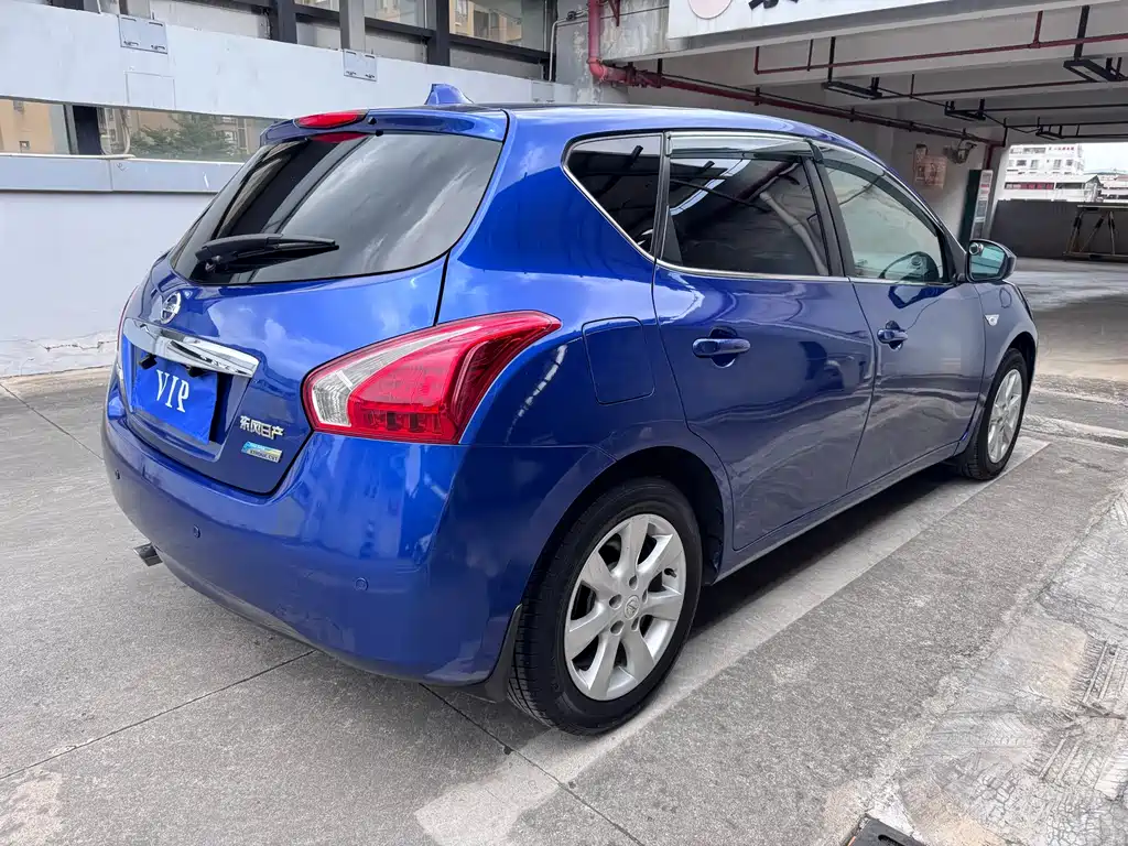 Nissan Tiida — миниатюра 9