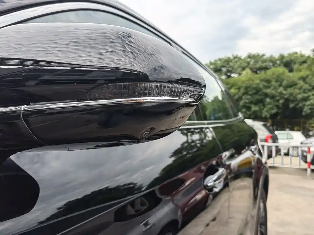 Hongqi HS5 2025 2.0T Pro