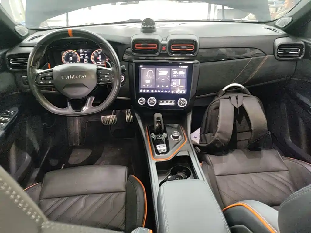 Lynk & Co 02 Hatchback — миниатюра 10