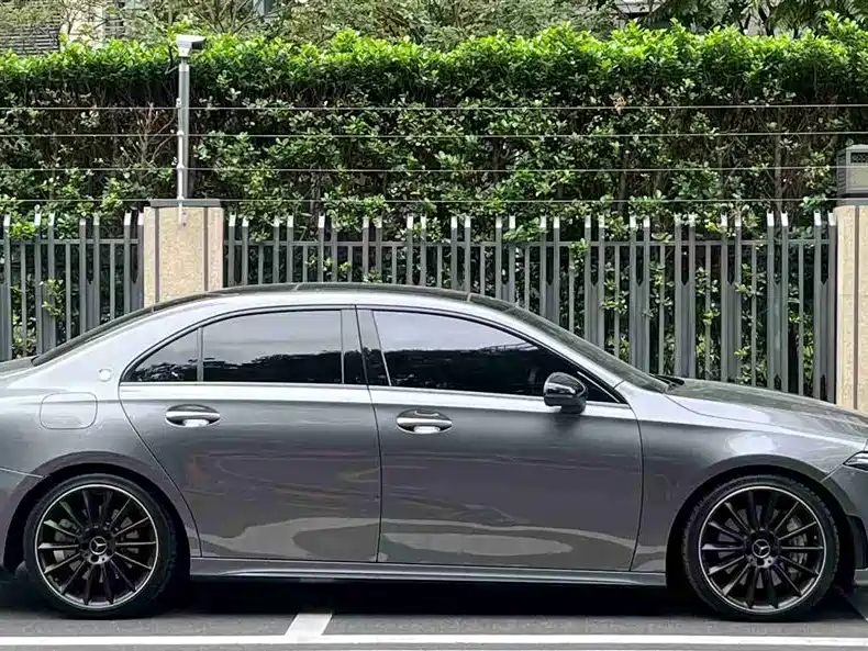 MERCEDES-BENZ A CLASS AMG