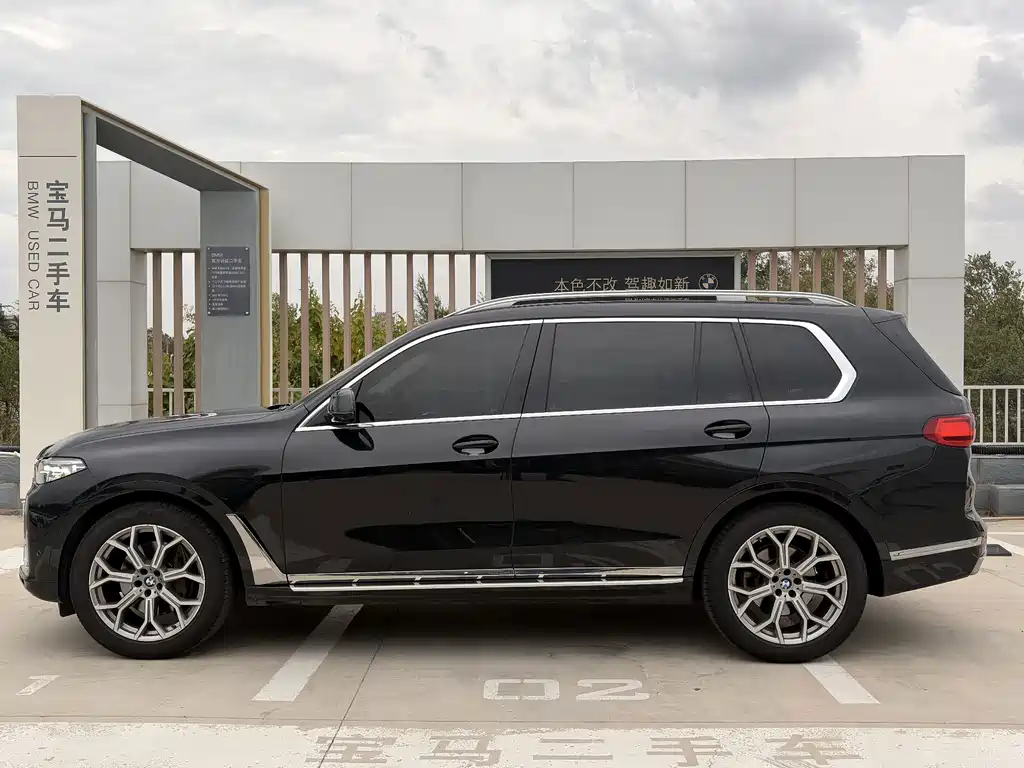 BMW X7 — миниатюра 14