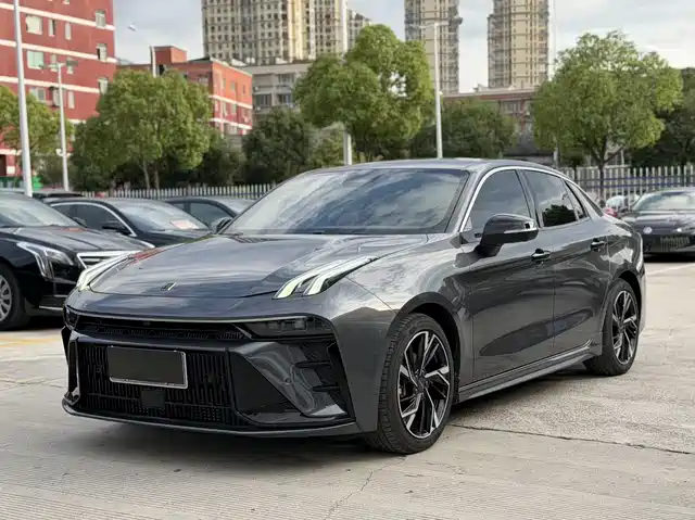 2024 Lynk & Co 03